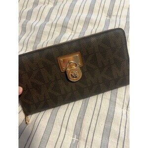 Michael Kors Signature Hamilton Continental Wallet Large MK Logo